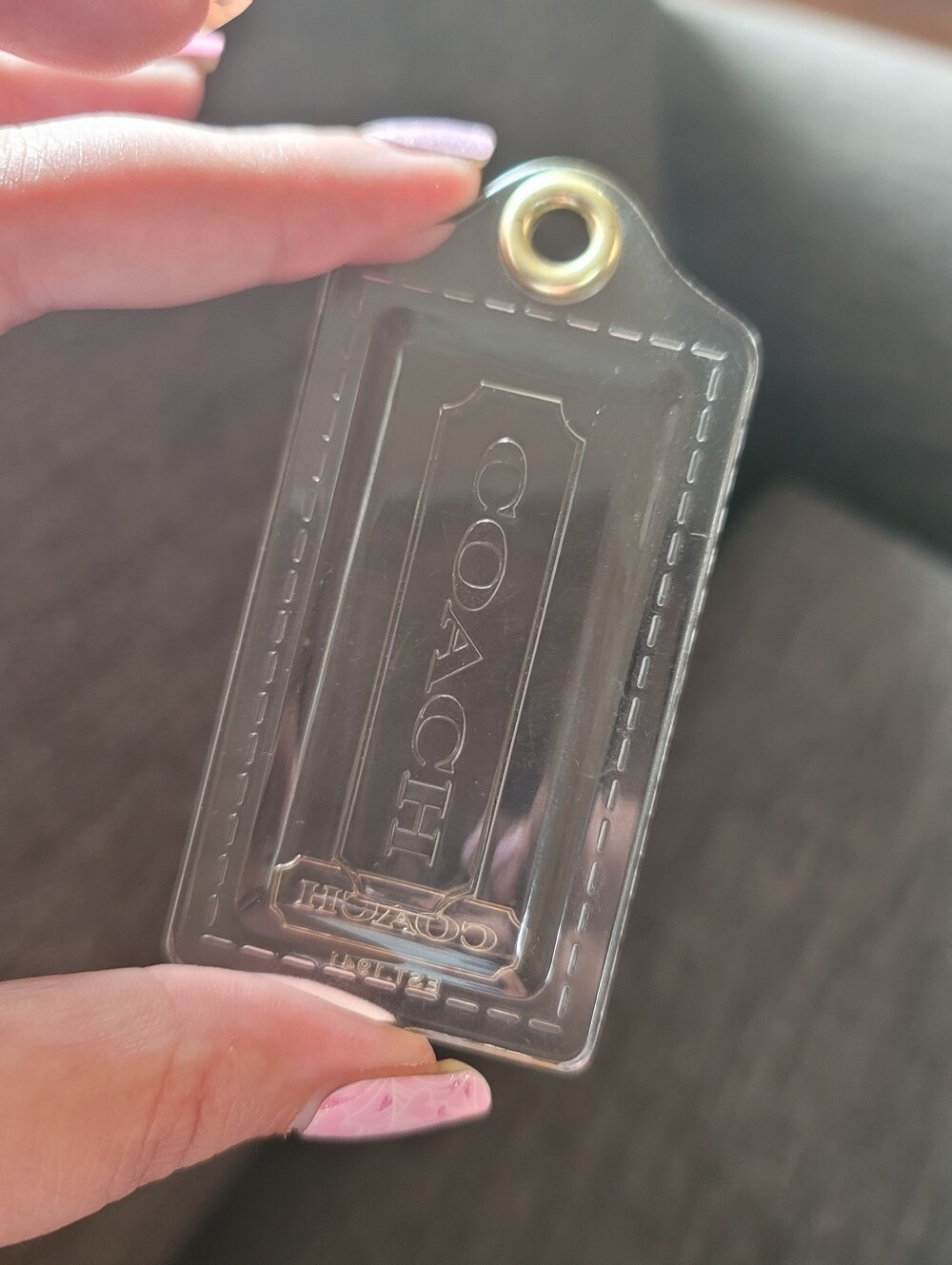 Coach Poppy Clear Large Hang Tag - Picture 4 of 7